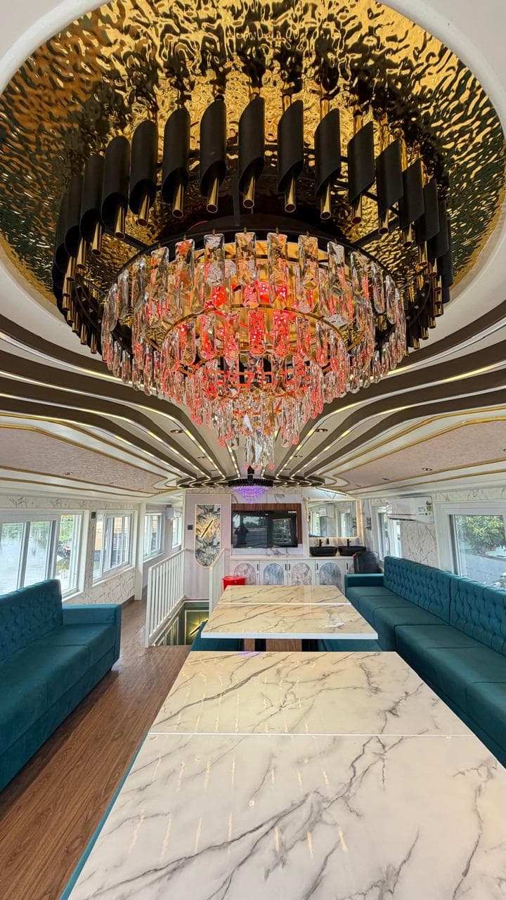 4 bedroom houseboat 5