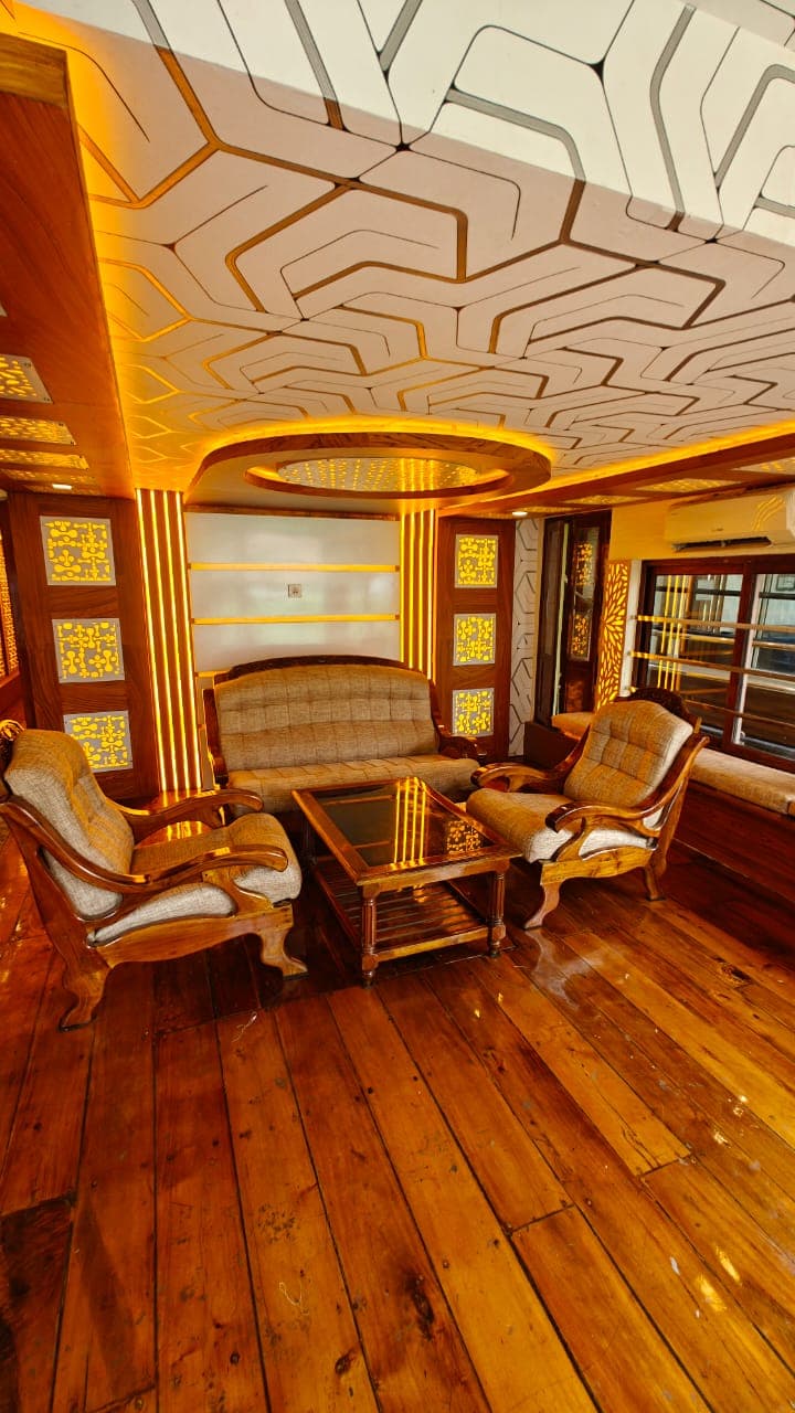6 bedroom houseboat 5